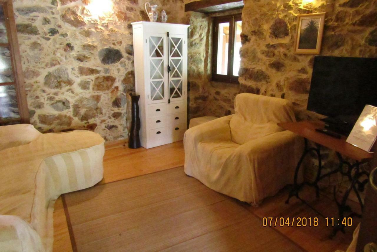 Villa Casa Velha Figueiro Dos Vinhos Exterior foto